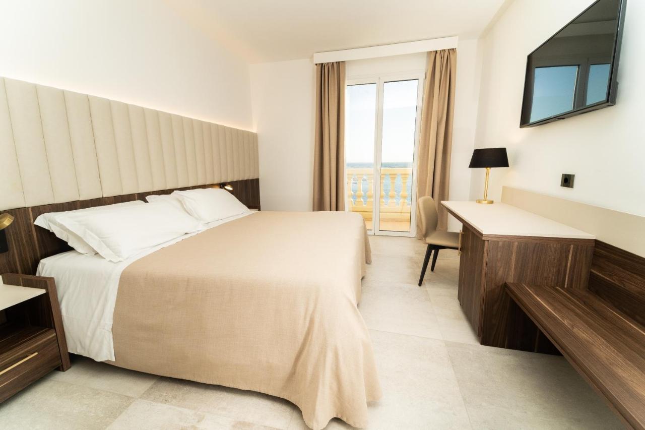 Hotel Falli Porto Cesareo Exterior photo