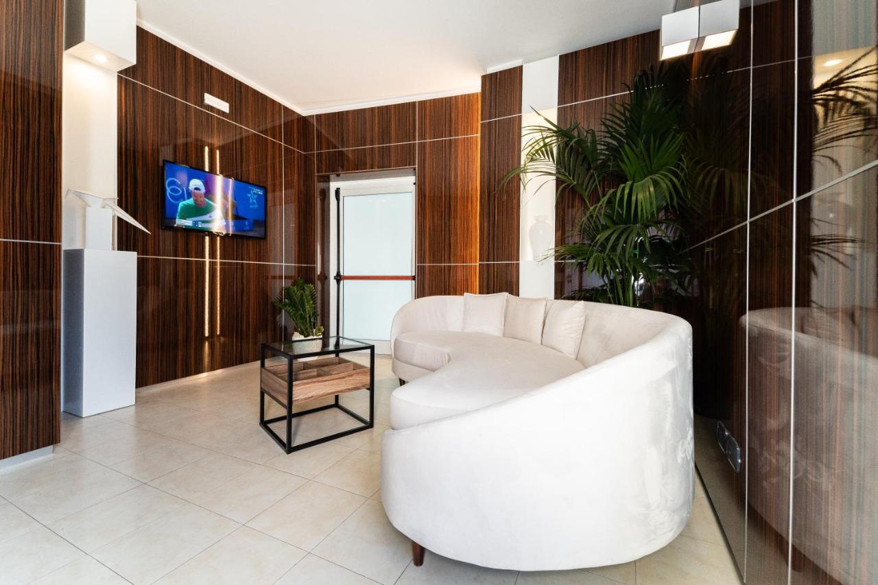Hotel Falli Porto Cesareo Exterior photo