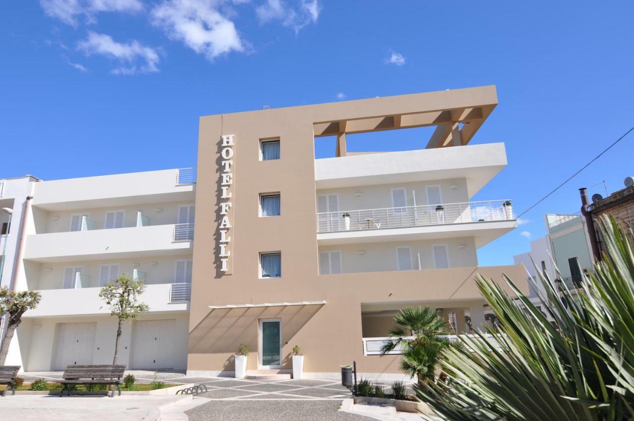 Hotel Falli Porto Cesareo Exterior photo